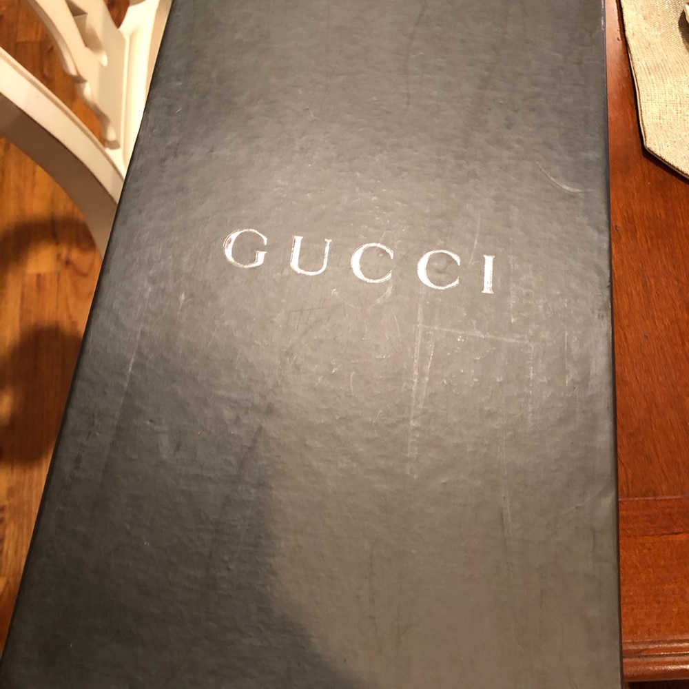 Men’s Gucci dress shoes. Size 13
